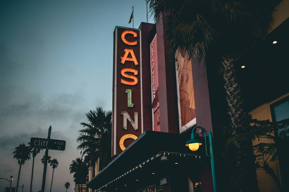 Plinko Casino: ¿Vale la Pena la Fama? Pros y Contras Analizados a Fondo Plinko Casino: ¿Vale la Pena la Fama? Pros y Contras Analizados a Fondo